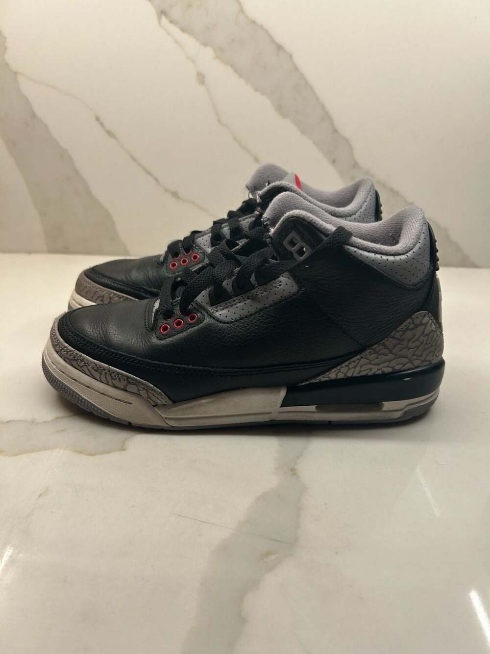 Nike Air Jordan Retro 3 Black Cement 2024 Size 4y